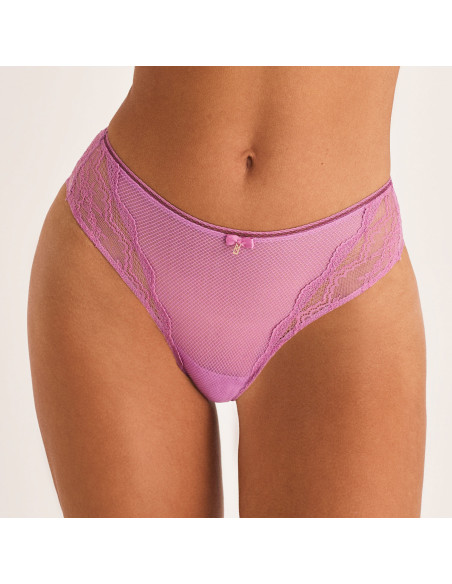 Montse Pedrosa | Braga Bikini Manuela 31307 de Selmark color Lavanda