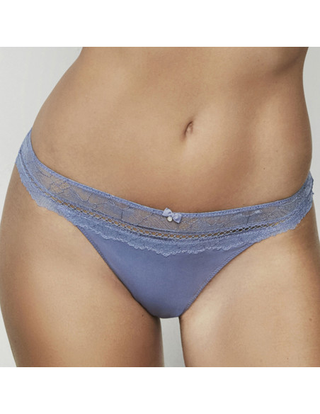 Montse Pedrosa | Braga Brasileña Agatha 31204 de Selmark color Azul