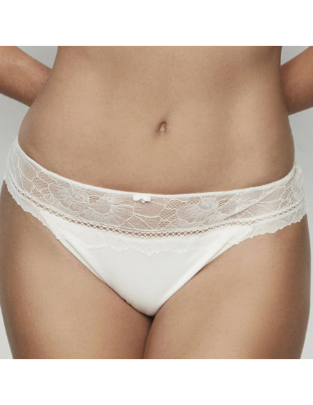 Montse Pedrosa | Braga Agatha 31207 de Selmark color Marfil