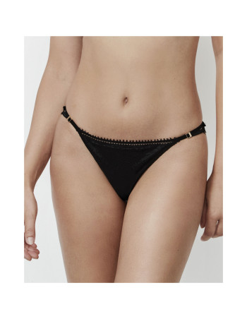 Montse Pedrosa | Tanga Aurum 90901 de Selmark By Pilar Rubio color Negro