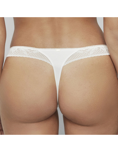 Montse Pedrosa | Tanga Malitzia 61201 de Selmark color Marfil