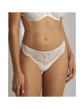 Montse Pedrosa | Braga Brasileña Matilda 31104 de Selmark color Marfil