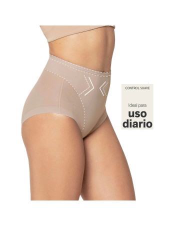Montse Pedrosa | Braga Clásica Control Suave 012657 de Leonisa color Brown 2