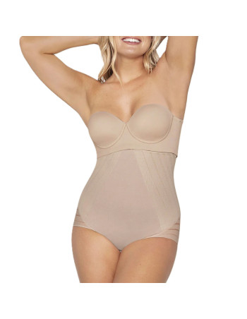 Montse Pedrosa | Braga Faja de Control Alta 012906 de Leonisa color Nude