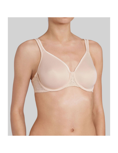Montse Pedrosa | Sujetador Confort Minimizer W de Triumph color Piel
