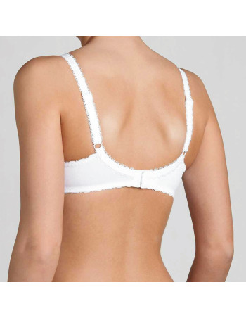 Montse Pedrosa | Sujetador Romantic Desire W de Triumph 2