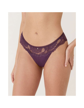 Montse Pedrosa | Braga Brasileña Renatta 61304 Negro de Selmark color Berenjena