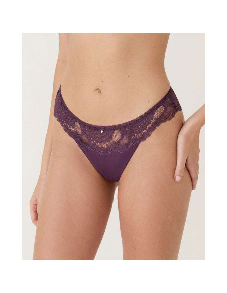 Montse Pedrosa | Braga Brasileña Renatta 61304 Negro de Selmark color Berenjena